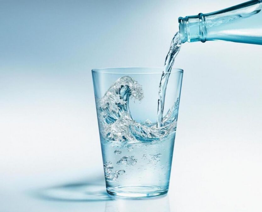 During the drinking diet, you should drink a lot of clean water